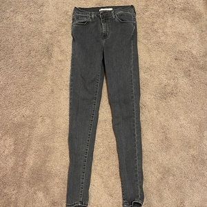 black levi jeans